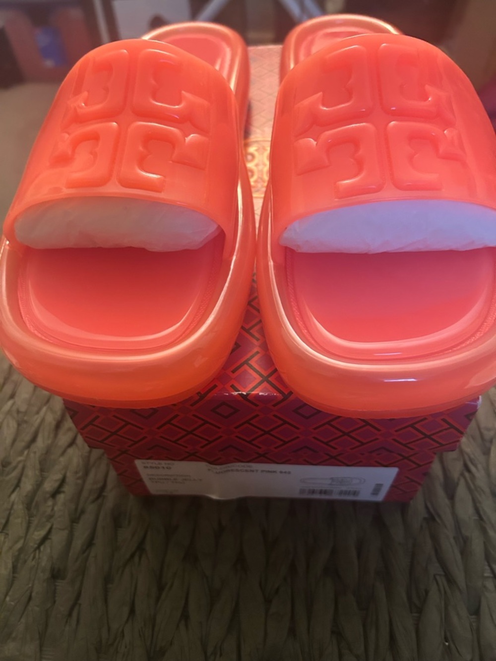 Woman’s 12 Tory Burch bubble slides fluorescent Pink